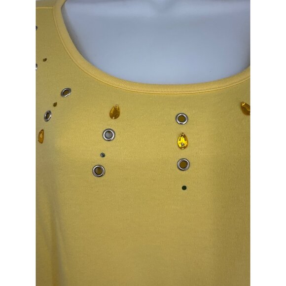 Quacker Factory Yellow Scoop Neck Top W/ Rhinestone & Grommet Design Size 2X - Picture 3 of 10